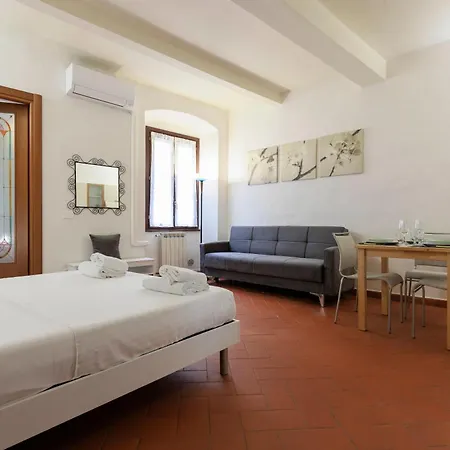 Santa Croce Nest *